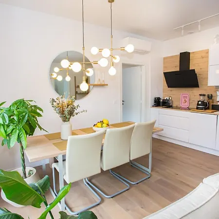 Bk Holiday Appartement *