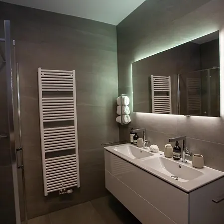 Apartment Bk Holiday *
